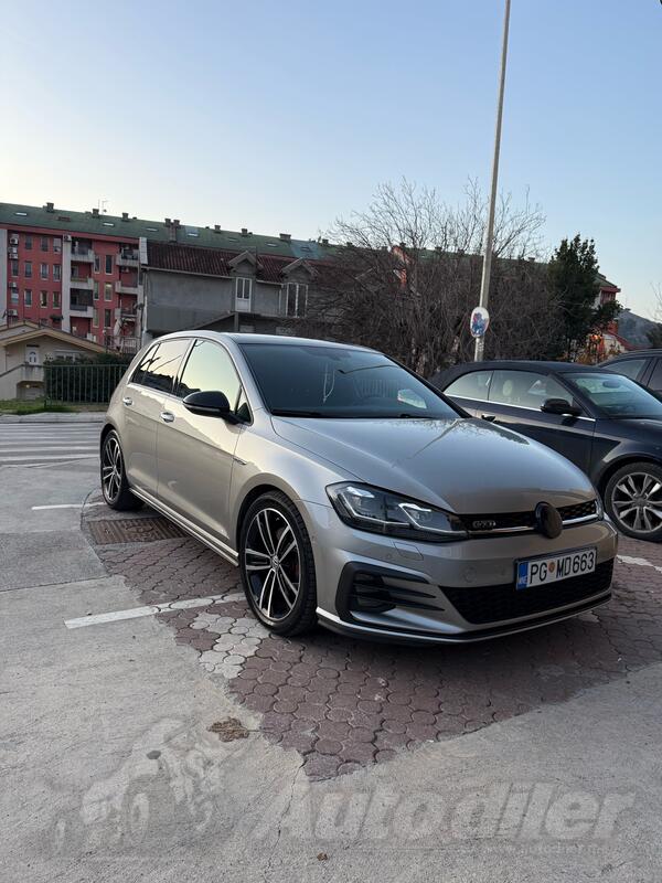 Volkswagen - Golf 7.5 - 2.0 gtd