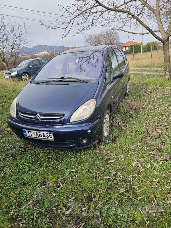 Citroen - Xsara Picasso - 1.8 benzin - plin