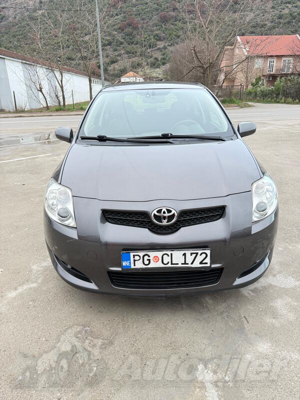 Toyota - Auris - 2.0