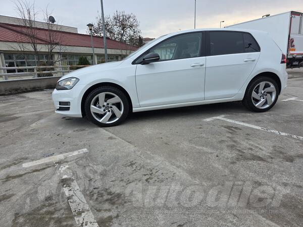 Volkswagen - Golf 7 - 1.6