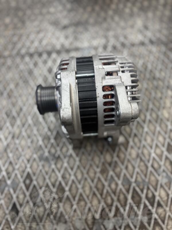 Alternatör za Nissan - Qashqai    - 2012
