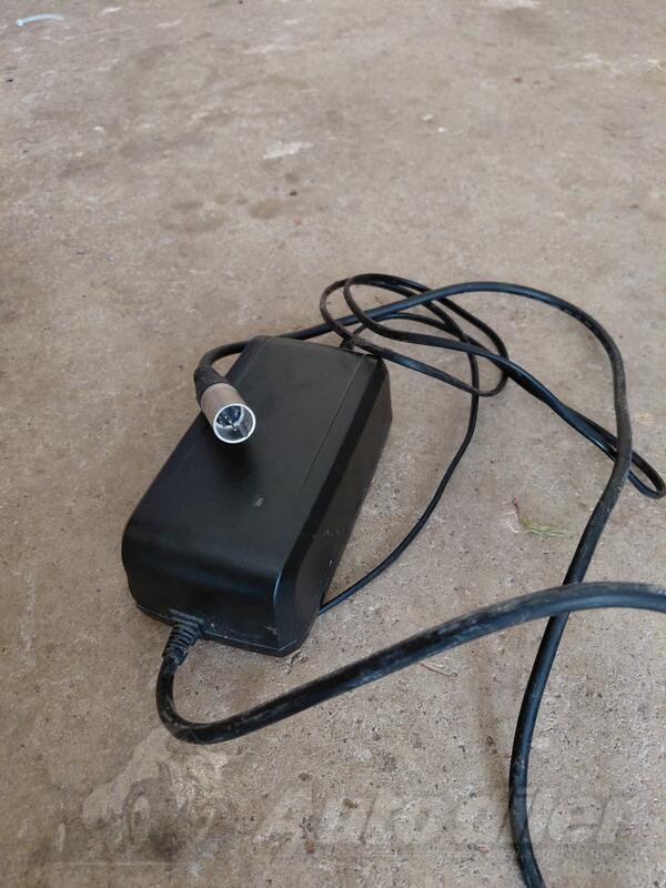 Steckverbinder und Ladegeräte