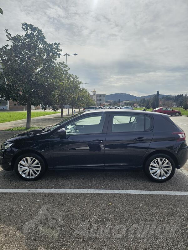 Peugeot - 308 - 1.6 blue HDI