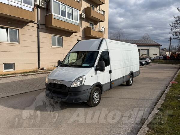 Iveco - 35S15