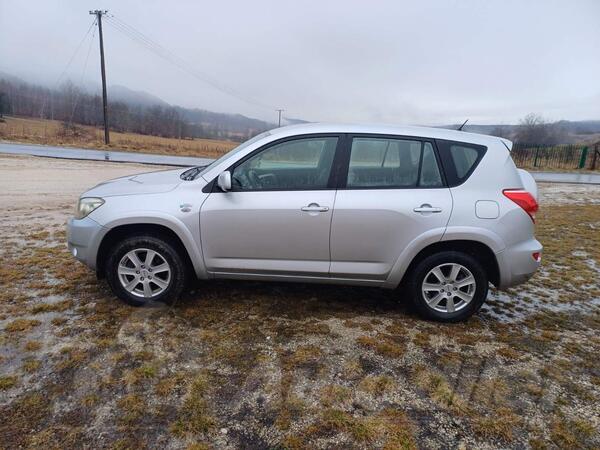 Toyota - RAV 4 - 2.2