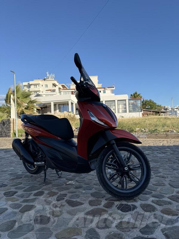 Piaggio - Beverly 300 HPE