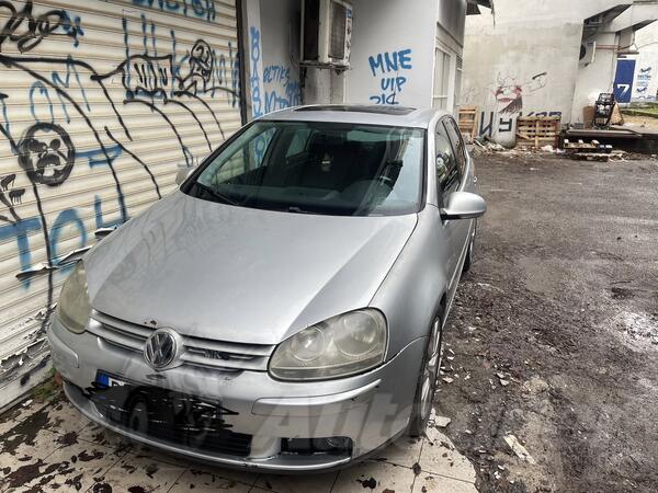 Volkswagen - Golf 5 - 2.0