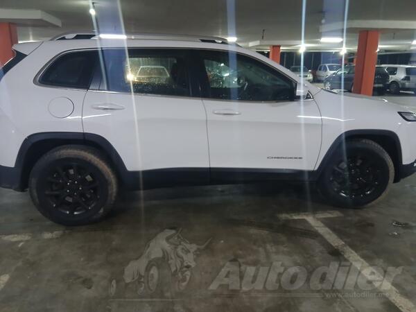 Jeep - Cherokee - 2.2
