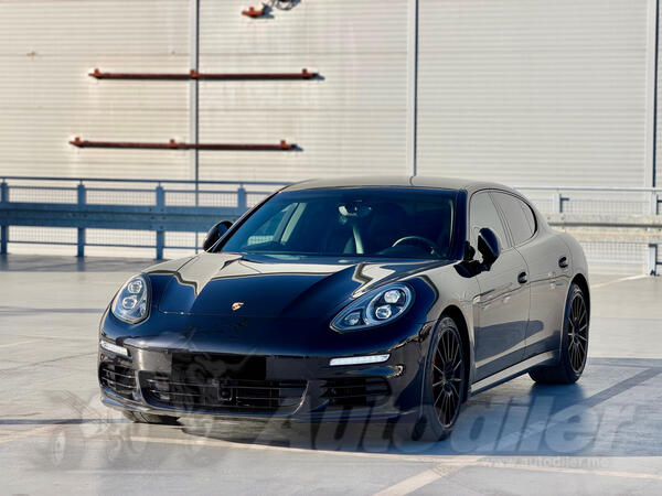 Porsche - Panamera - 4s