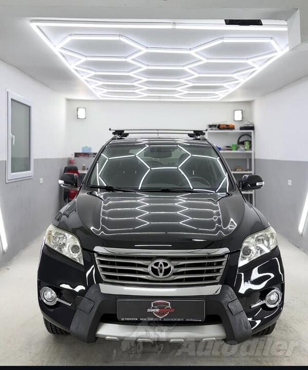 Toyota - RAV 4 - 2.2