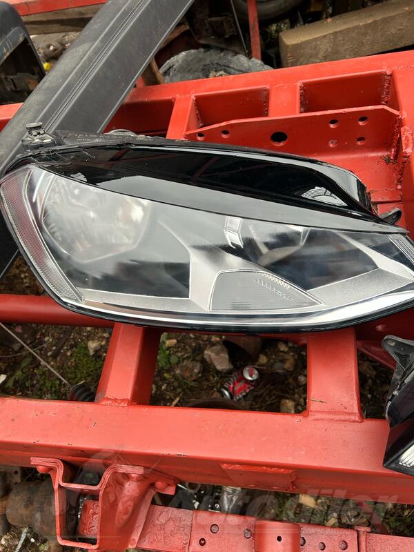 Oba fara za Volkswagen - Golf 7    - 2013
