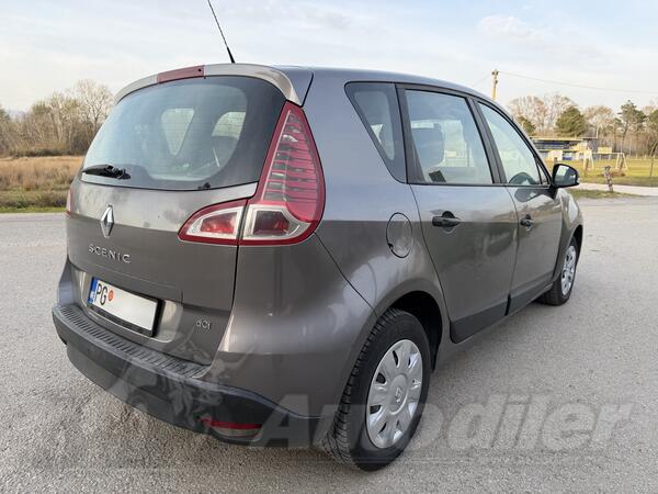 Renault - Scenic - 1.5 dci