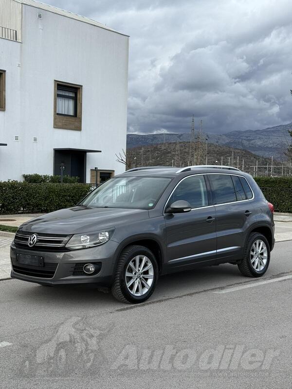 Volkswagen - Tiguan - 2.0 tdi 4motion