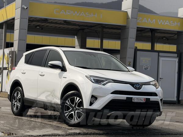 Toyota - RAV 4 - SWISS