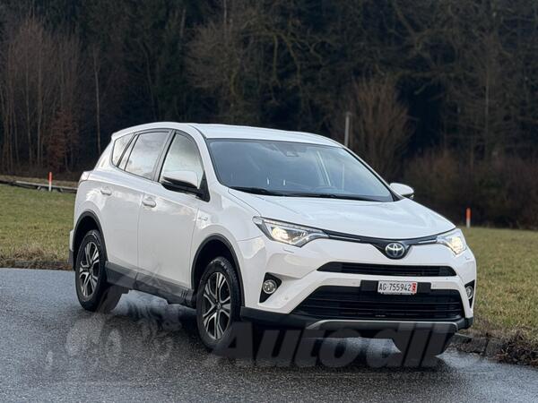 Toyota - RAV 4 - SWISS