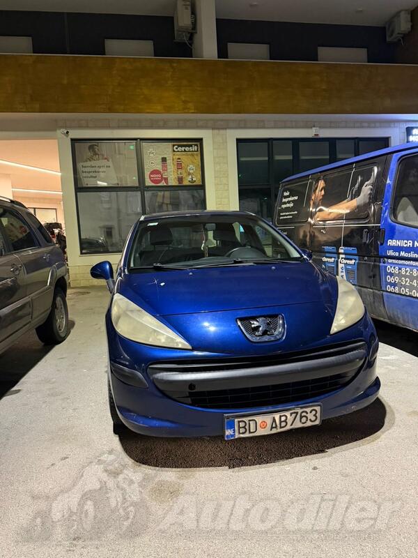 Peugeot - 207 - 1.4HDI URBAN