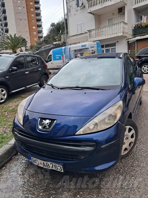 Peugeot - 207 - 1.4HDI URBAN