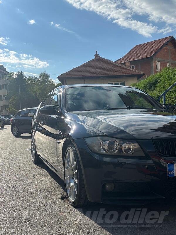 BMW - 320 - 2.0