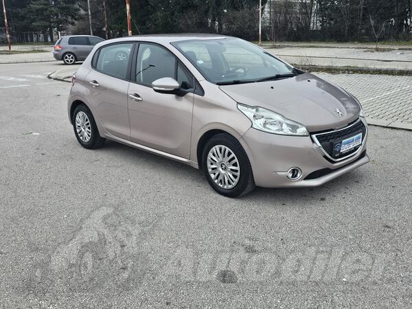 Peugeot - 208 - 1.4 hdi