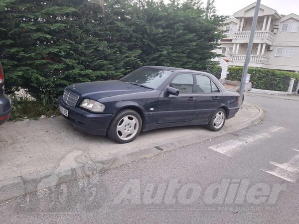 Mercedes Benz - C 220 - c220