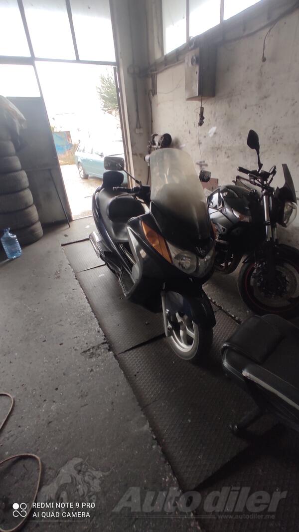 Suzuki - burgman 400