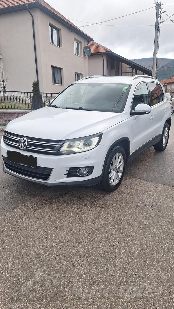 Volkswagen - Tiguan - 2.0 tdi