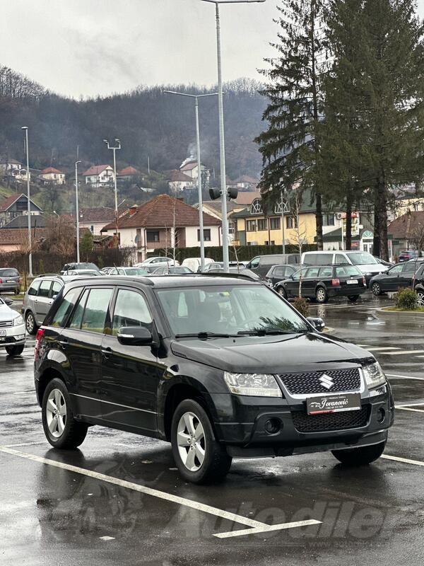 Suzuki - Grand Vitara - 1.9 95kw 4x4 REDUKTOR
