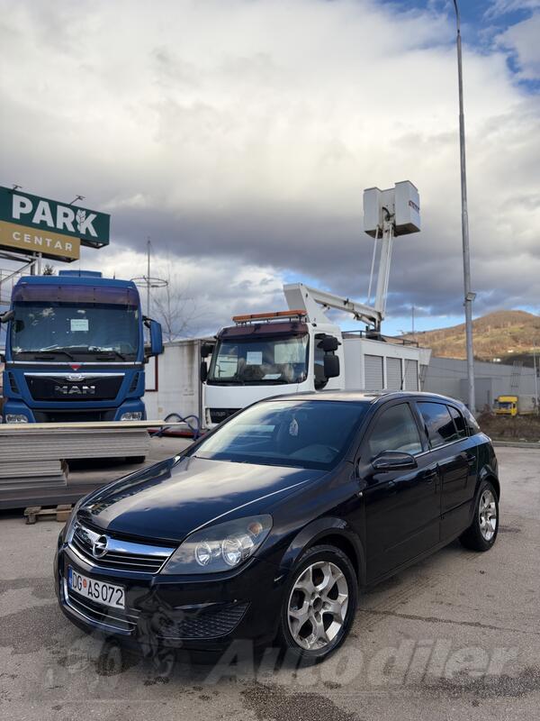 Opel - Astra - 1.9 CDTI
