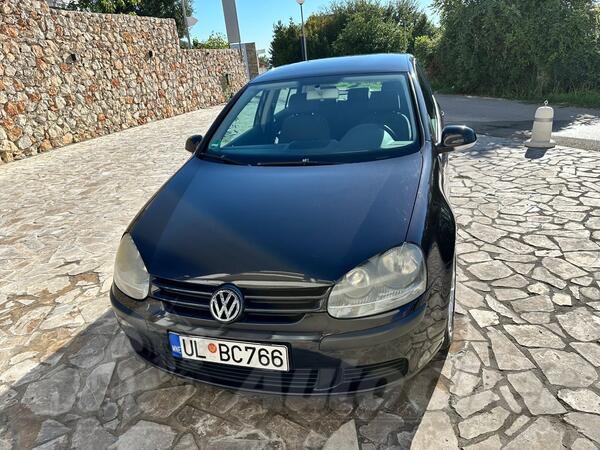 Volkswagen - Golf 5 - 1.9 TDI