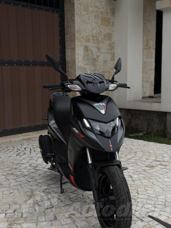 Aprilia - SR 125