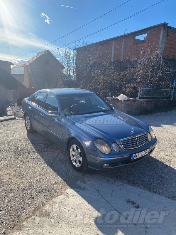 Mercedes Benz - E 220 - 220