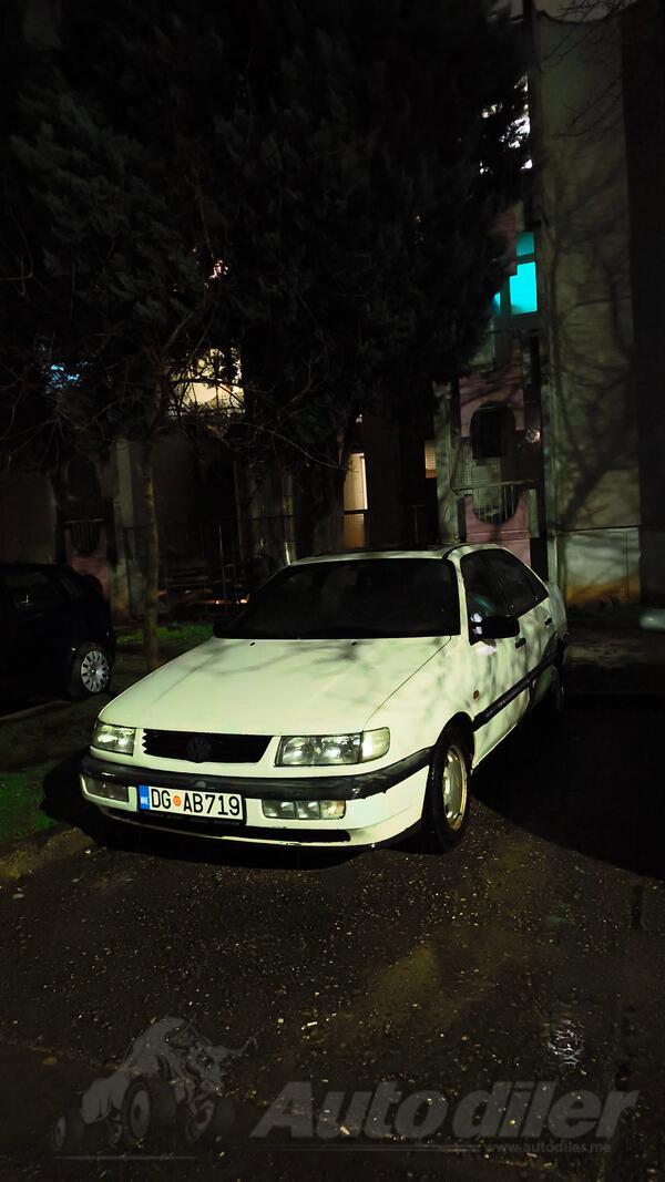 Volkswagen - Passat - 1.9 TDI 66KW