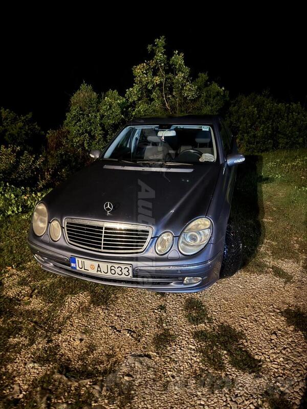 Mercedes Benz - 270 - E270