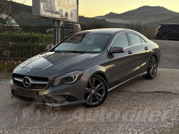 Mercedes Benz - CLA 180 - 1.6