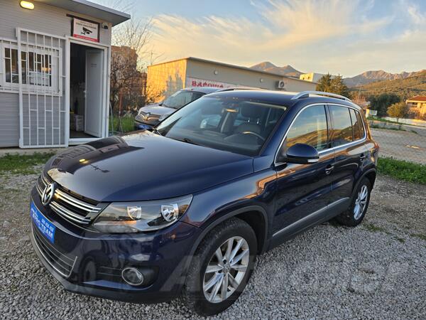 Volkswagen - Tiguan - 2.0 tdi