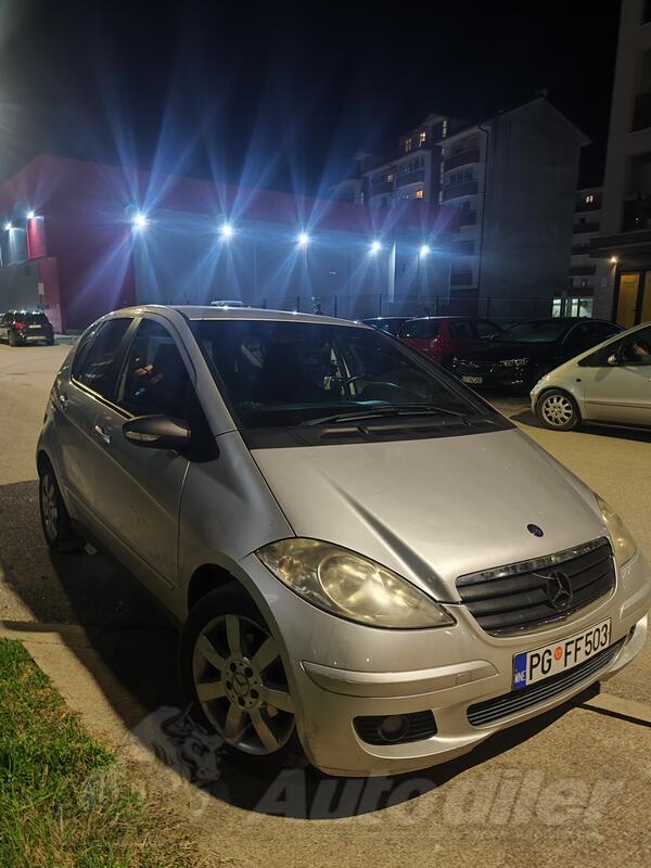 Mercedes Benz - A 180 - 2.0