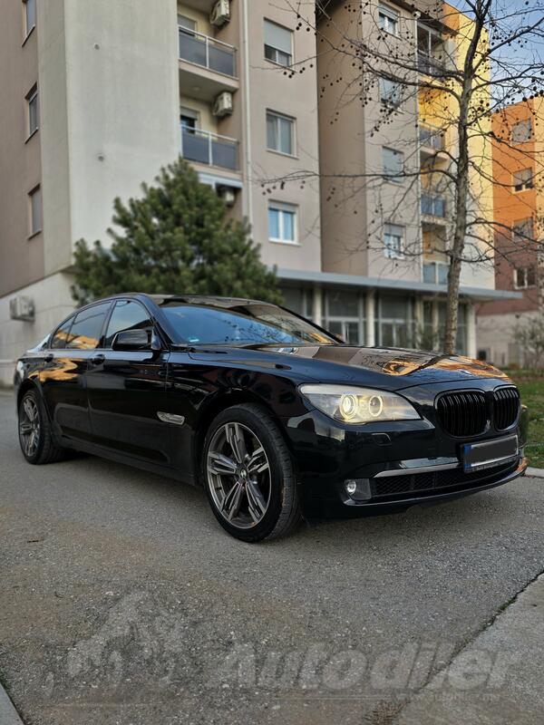 BMW - 740 - Xdrive