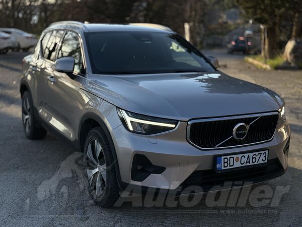 Volvo - XC 40 - 2.0