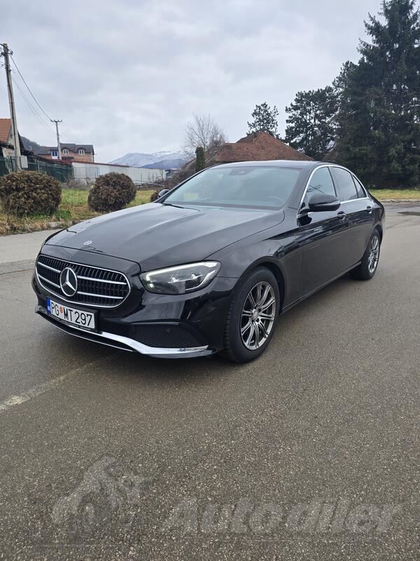 Mercedes Benz - E 220 - 4 matic