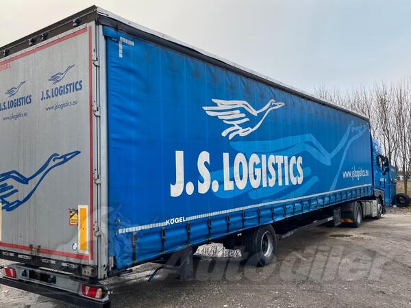 Schwarzmuller -  SPA 3/E Standard / P+P / SAF poluprikolica sa kliznom ceradom / MO3048