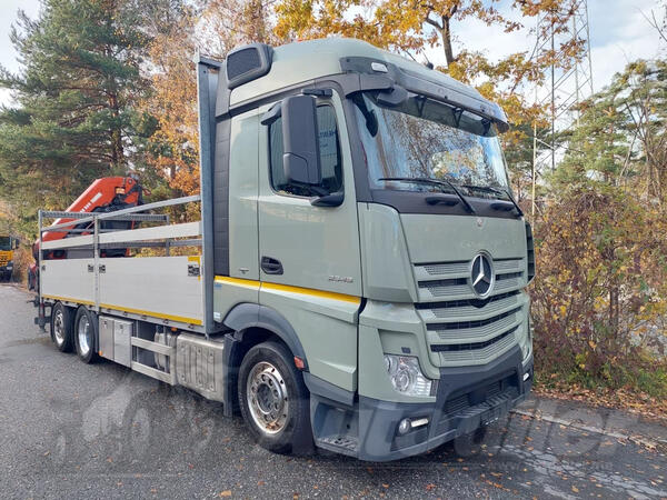 Mercedes Benz - Actros 2545 6x2 / Effer 265/6S kran kamion s ravnom platformom / MO3065