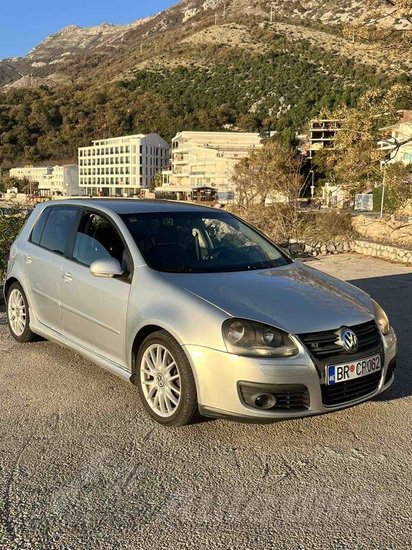 Volkswagen - Golf 5