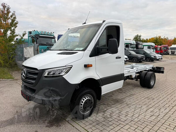 Mercedes Benz - Sprinter 516 CDI kamion šasija/ 4x4 / MO3022