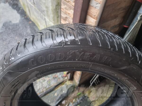 GoodYear - vector - Zimska guma