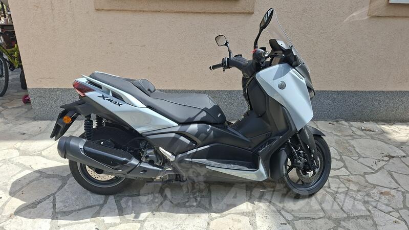 Yamaha - X Max Tech 300