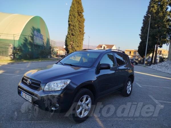 Toyota - RAV 4 - 2.2   D-4D   4X4 100 KW