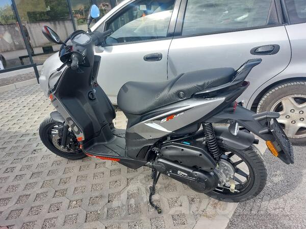 Aprilia - SR 125
