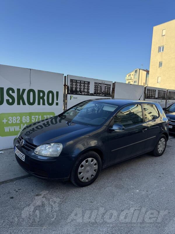 Volkswagen - Golf 5 - 1.9 TDI