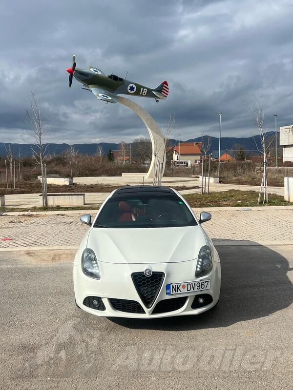 Alfa Romeo - Giulietta - 2.0 JDM-2 TCT