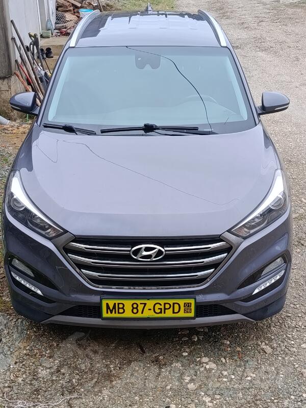 Hyundai - Tucson - 2,0 4 x 4